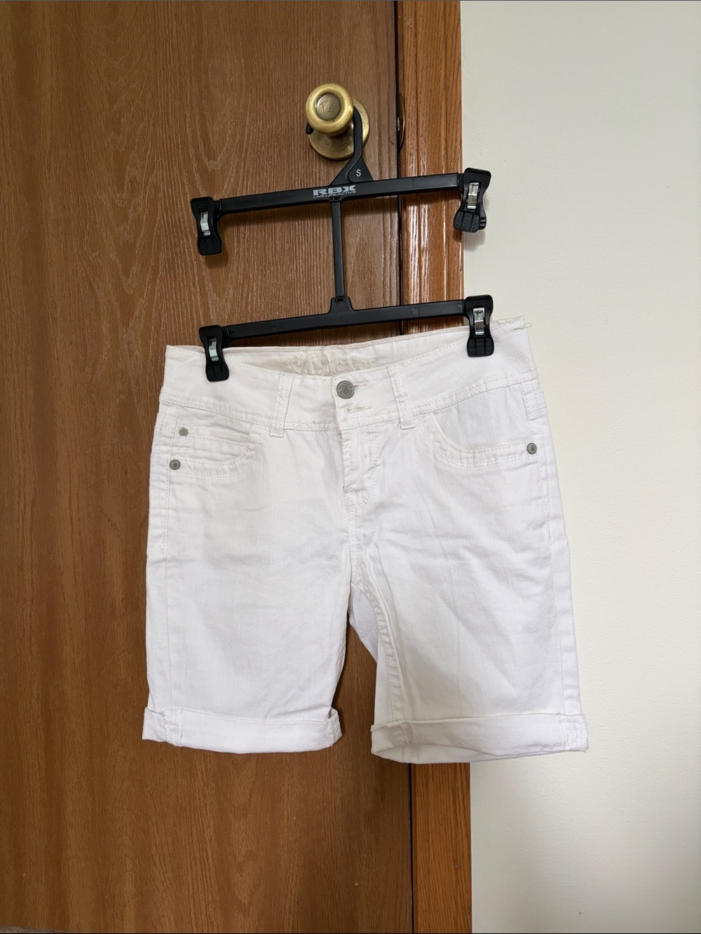 Wallflower White Rolled-Hem Denim Shorts